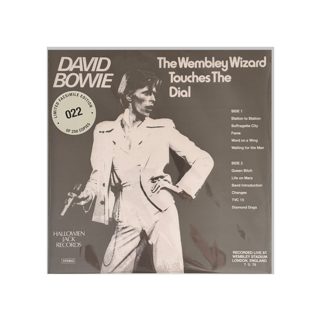 David Bowie - The Wembley Wizard Touches The Dial